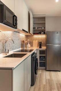 Title Serenity 2-Bedroom Suite with Balcony by TVC SRA5717 - 5