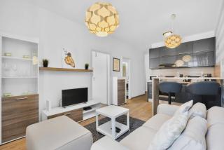 Stylish Old Town Apartments - 7