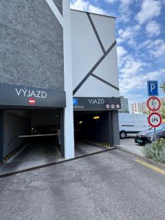 Fresh Apartment & Parking - 7