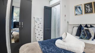 Stylish Studio in harbone with netflix - 1