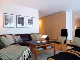 Spacious home for 8 with sauna - 0