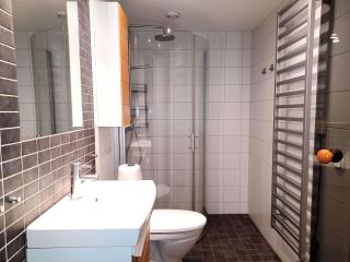 Spacious home for 8 with sauna - 5