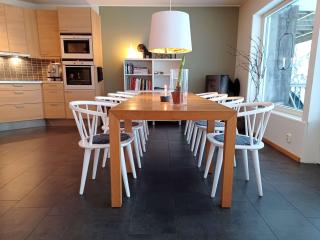 Spacious home for 8 with sauna - 2