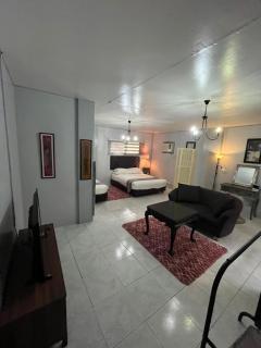 Sunbloom Beachfront Hotel and Restaurant Zambales - 5
