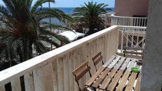 Suite beachfront near the station and Port, 5 beds - 8