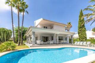 Villa Pedro, Llenaire - 0