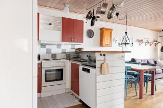 3BR Flat with Private Sauna and Parking - 8