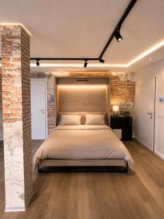 Luxury & Spacious 110m2 - Family & Group Friendly Loft Ljubljana - Huge Main Space, Cozy Lounge, Photo Corners, Well-Equipped - 4