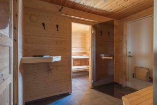 Central Spacious House for 12 with Sauna - 1