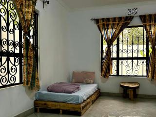 Amani Safari Homestay - 1