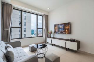 3BR-The Tresor APT Near Center D1-10122aaa - 3