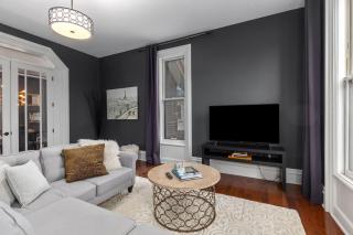 Downtown Historic Luxury Gem with Private Parking - 6