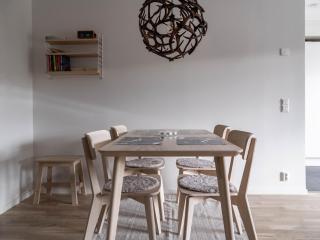 Modern 2BR Flat for 6 with Patio - 5