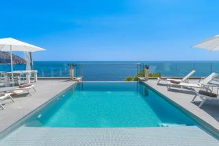 Can Ema, villa moderna con piscina frente al mar - 9