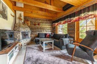 Cozy Log Cabin in Levi - Sauna & Front Slopes View - 8