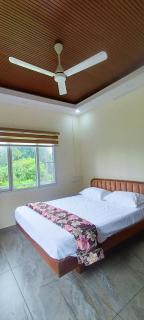 Aashiana, 4 bedroom homestay, 1st floor with balcony garden - 8