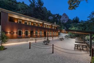 Hill Suites Zachlorou - 8