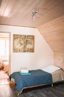 La Maison de la Colline, 4 bedrooms, sleeps 4 to 9 people - 5