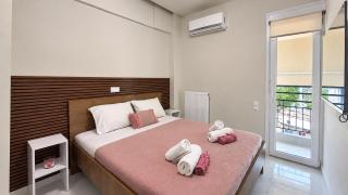 Central Deluxe - 1
