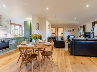 Bluebell Lodge-Uk32958 - 0