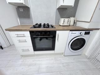 Birmingham 4-Bed House · 3 min Walk to ICC - 6