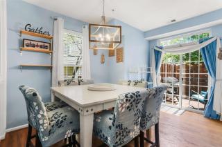 Sojourn 2BD in Alexandria Community Pool and Gym - 2
