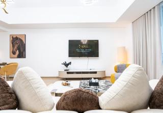 Stylish 2BR - Royale Grand Bliss Retreat - 7