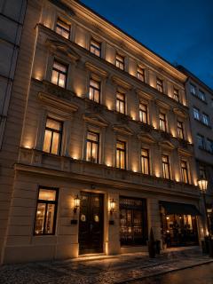 Black Diamond Suite - 2