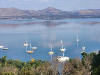 Yacht Lake Lodge - 0