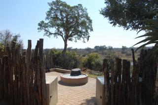 Buffalo Bend in Mjejane Game Reserve - 2