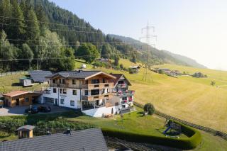 Fischbacher App 1 by Alpenidyll Apartments - 9