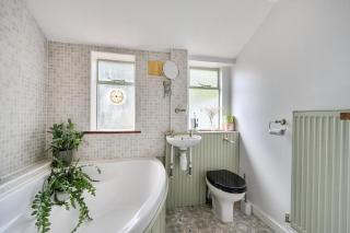 Victorian Terrace near Uni, sleeps 6, Garden - 2
