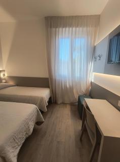 Hotel Marta - 2
