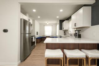 Rockne Retreat6BR 3BA Home Close to ND - 3