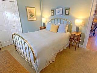 Bristol Suites - 9