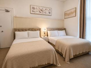 The Auldstone House - 4
