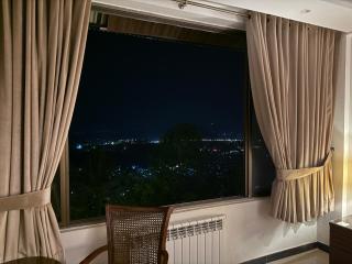 RockCliff Resort 1BR Presidential Suite at Kashmir Point - 5 min to GPO - 2