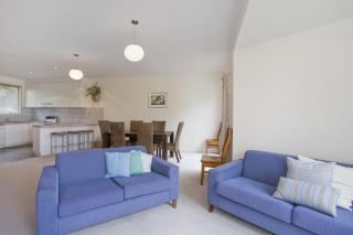 Seabreeze Central Lorne - BYO Linen - 4