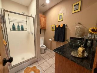 Book the Lodge-Pool-hot tub 4 king 14 bed dine 24 - 3
