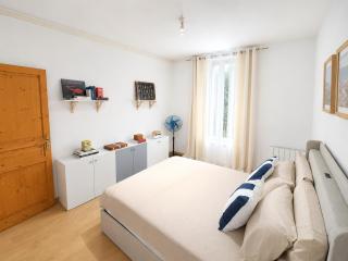 Cosy 2BR Apt, Free Parking - 1 Min to Monaco - 8