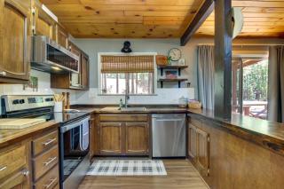 The Silly Goose A-Frame Cabin in Pinetop-Lakeside - 3