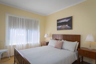 Scenic Beach Apartment - BYO Linen - 3