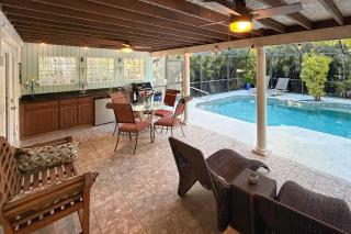 1 Mi to Beach Access: Naples Home w/ Lanai - 6