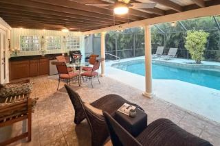 1 Mi to Beach Access: Naples Home w/ Lanai - 2