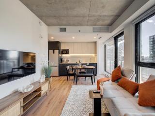 Stylish Downtown Stay Near Bell Center - 6