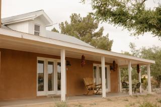 El Ranchito Alegre Private 3BR Home in Historic Corrales - 4