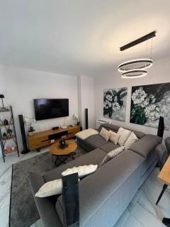 Modern Furnished Apartment - 2