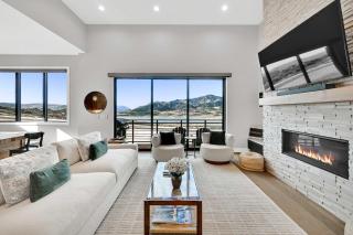 The views Enjoy this Hideout Pet-friendly home - 1