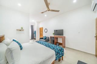 Crown Luxury Apartments - 7