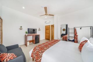 Crown Luxury Apartments - 2